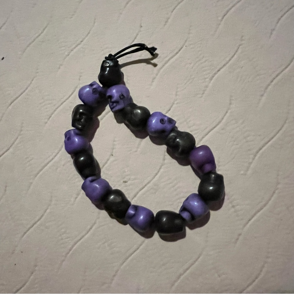 Beaded skull bracelet